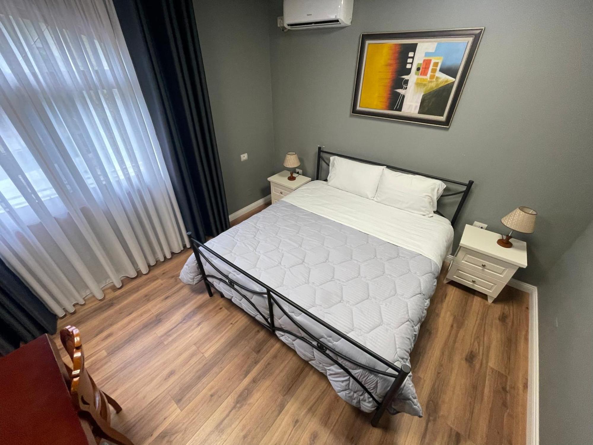 Hotel Vila 15 - Center Tirana Bagian luar foto